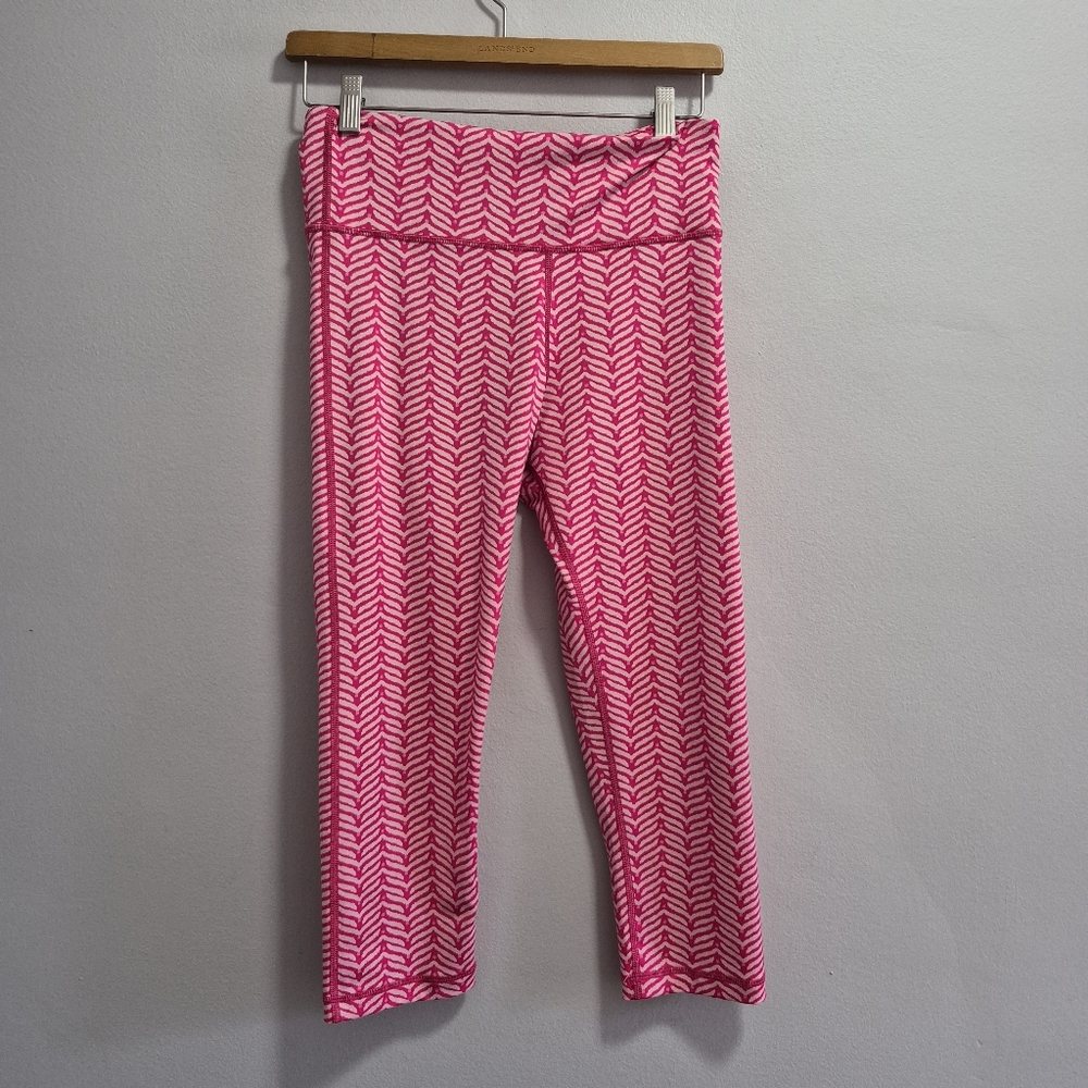 Vineyard Vines Performance Pink Pattern Capri Leggings Size Small